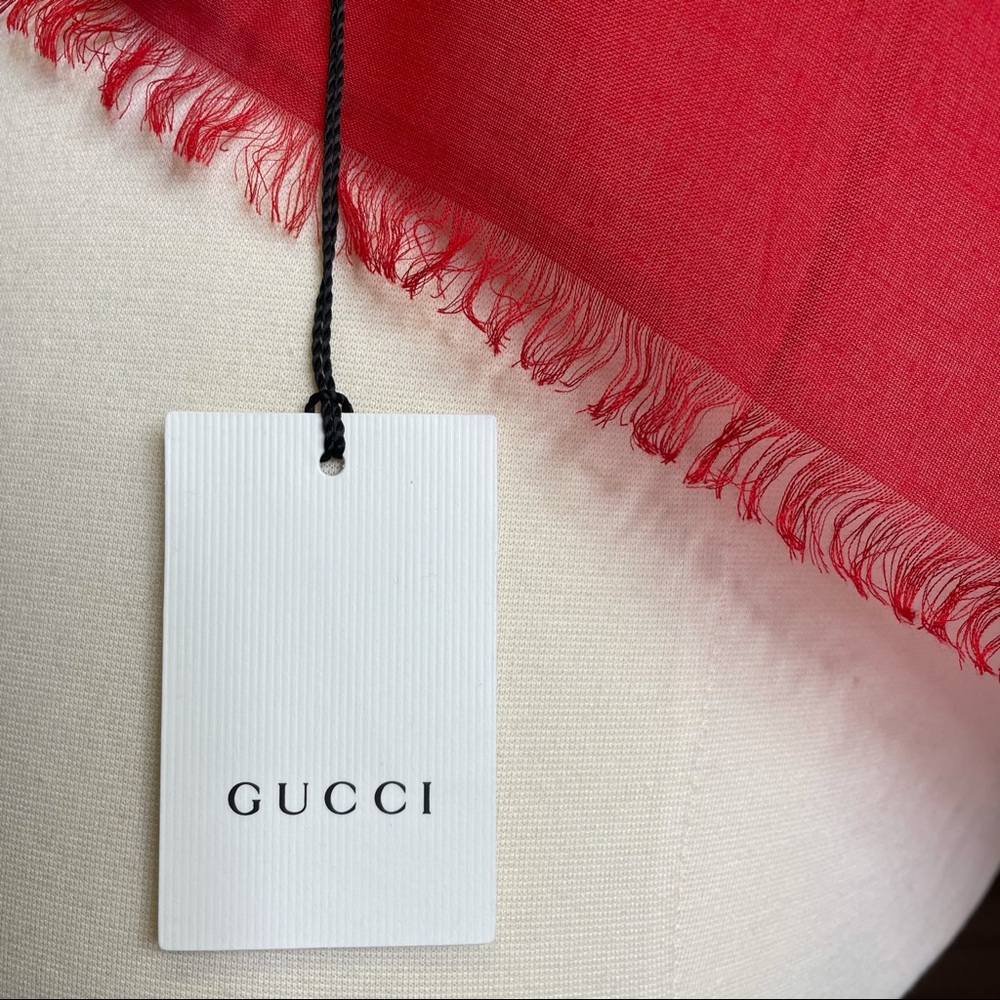 GUCCI Coco Capitan Red Silk Scarf Shawl 494005 Logo Collector Rare Words Luxury - Picture 10 of 15